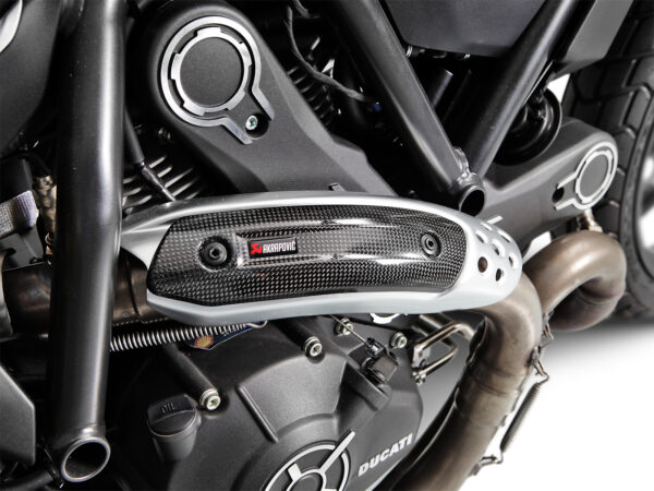 Protector térmico de carbono Akrapovic - Ducati Scrambler 1100 - 2018 a 2021 - Imagen 2