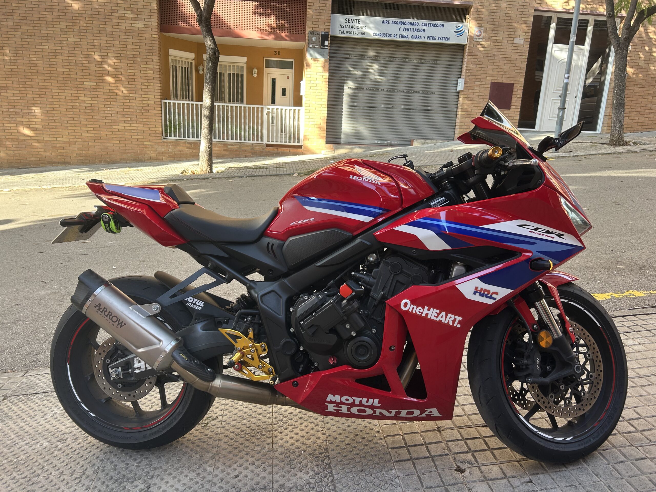 CBR650 F/R-2024-25 E CLUTCH NEW CBR HONDA Pelacrash® Factory - Imagen 32