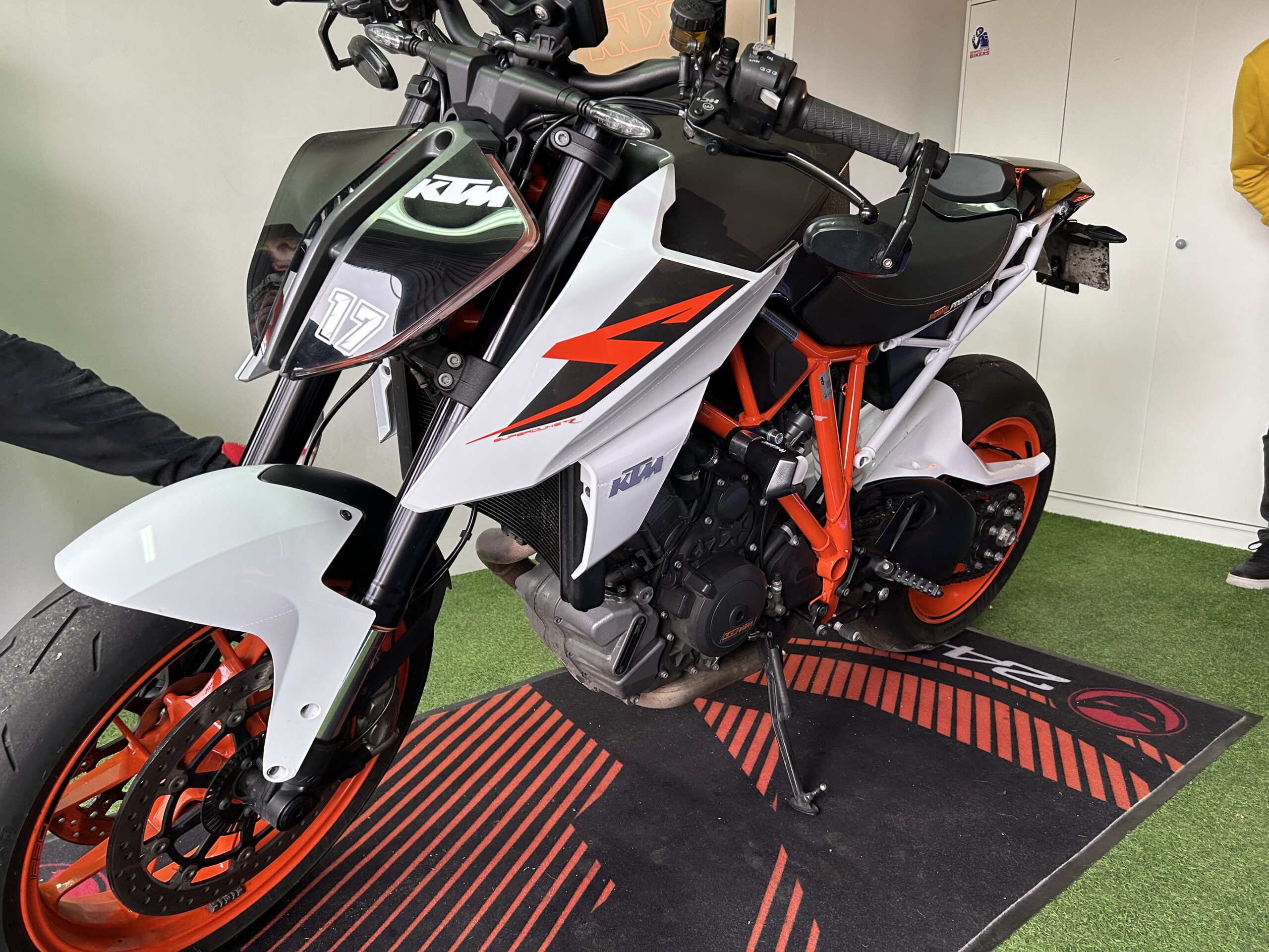 125 SUPERDUKE 2009-23/200/390 DUK KTM Pelacrash® Factory - Imagen 32